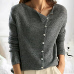 Baumwoll-Kaschmirmix-Strickjacke mit asymmetrischem Knopfverschluss in Anthrazit