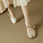 Naila Pumps