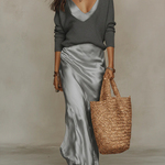 Anaïs – Elegant Satin Midi Dress