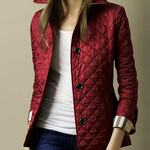 Anmutig designte Jacke