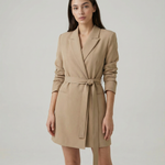 Casual Blazer – Tailored Fit White Jacket for Versatile Styling