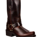 Anmutige orthopädische Stiefel für einen modernen Look