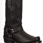 Anmutige orthopädische Stiefel für einen modernen Look
