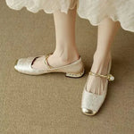 Naila Pumps