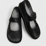 BEATRIX BUCKLE STRAP SHOES